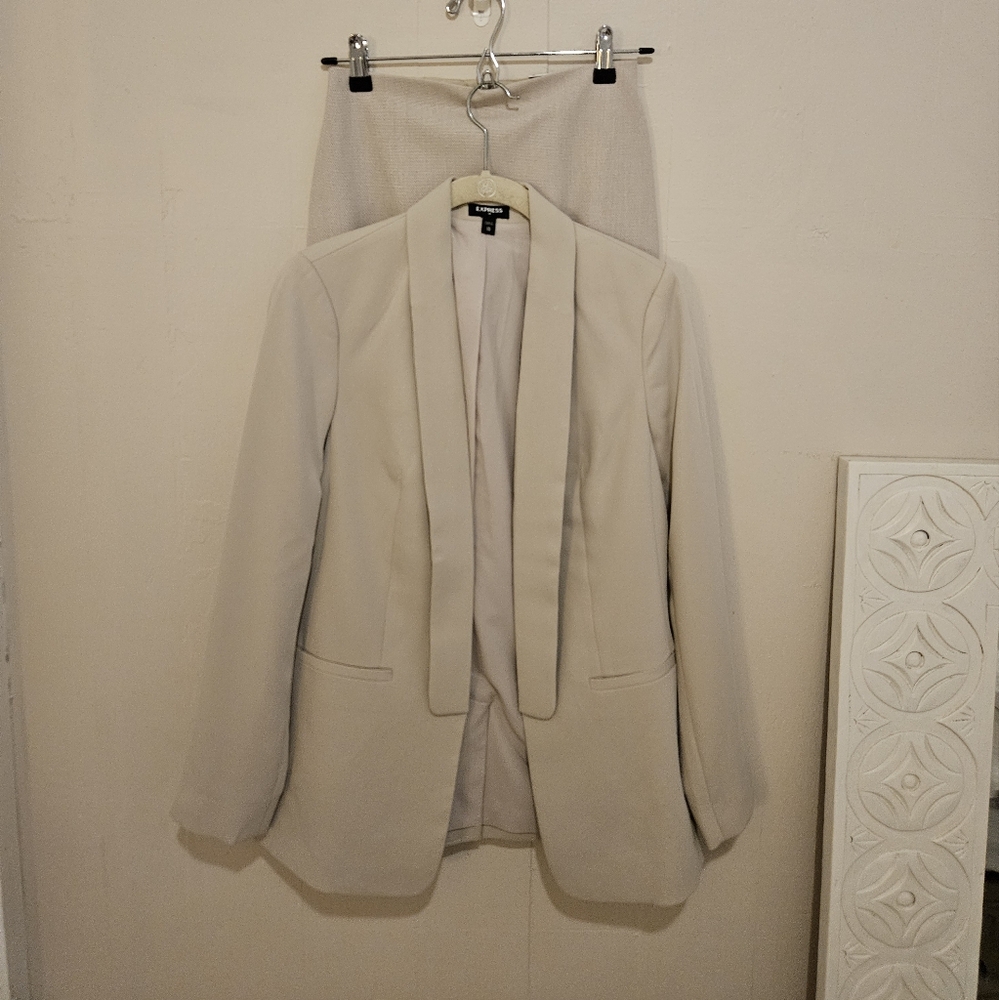 New Express Blazer w/ matching midi skirt. Nude